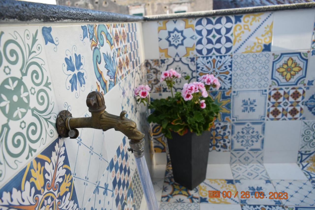 דירות נאפולי Casa Materdei מראה חיצוני תמונה